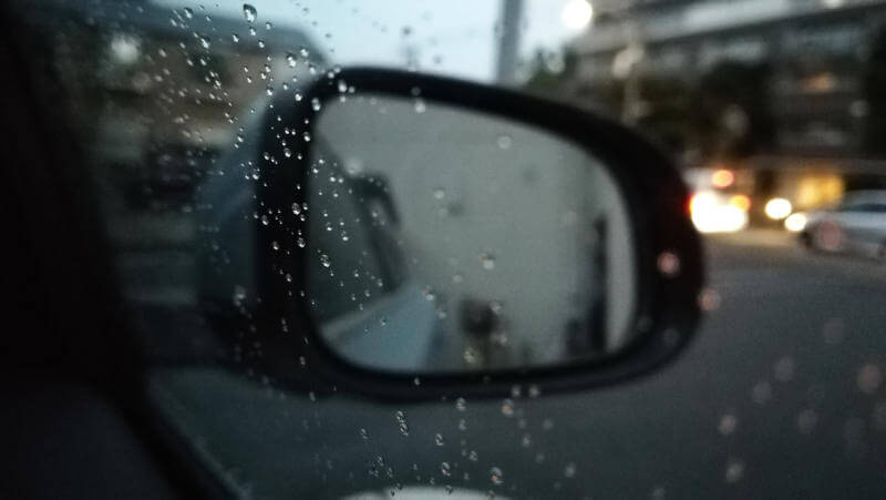 ガラコミラーコートゼロを使った雨の日の窓ガラス